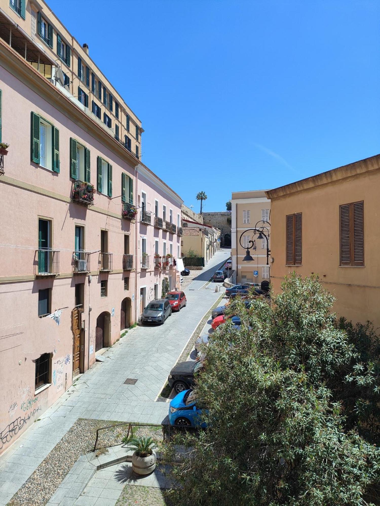 Antonia Suite Cagliari Exterior foto